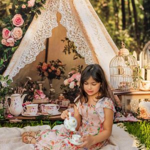 Kate Bohème Soirée Théière Floral Forêt Toile de fond conçu par Ashley Paul