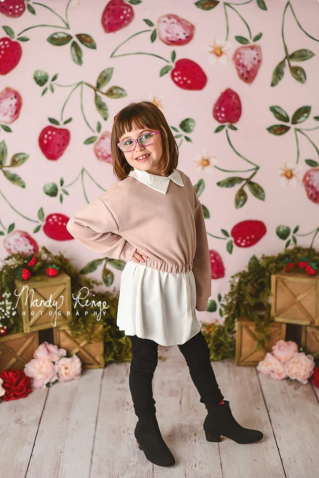 Kate Cake smash Aquarelle Fraises Été Toile de fond conçu par Mandy Ringe – Image 6