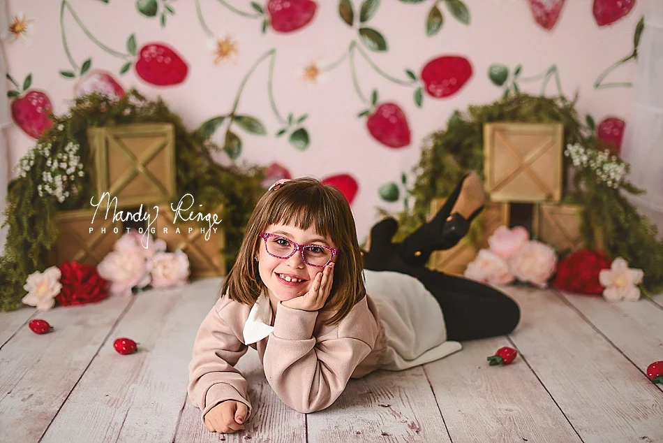 Kate Cake smash Aquarelle Fraises Été Toile de fond conçu par Mandy Ringe – Image 4