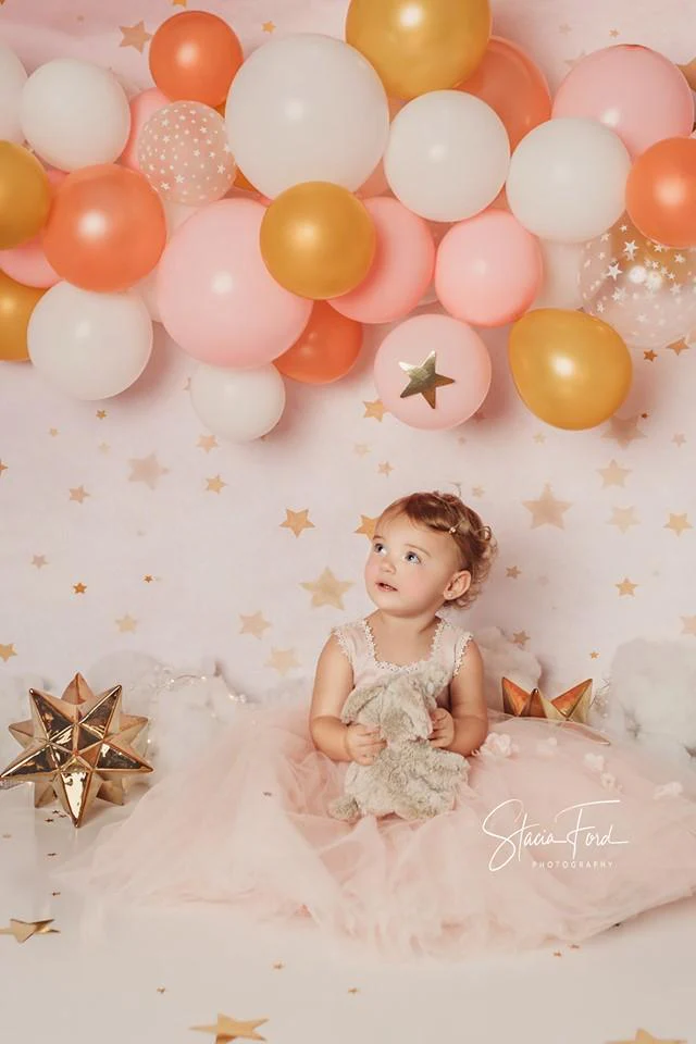 Kate Anniversaire Rose Étoiles dorées Enfants Toile de fond conçue par JFCC – Image 4