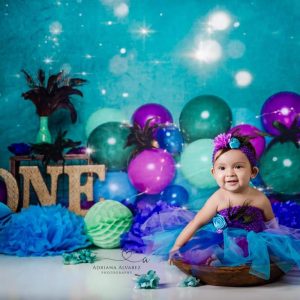 69948759_10220884140199702_6480174406264946688_n.jpgv1604899340 Kate 1er Anniversaire Ballons Bokeh Toile de fond conçue par Cassie Christiansen Photography