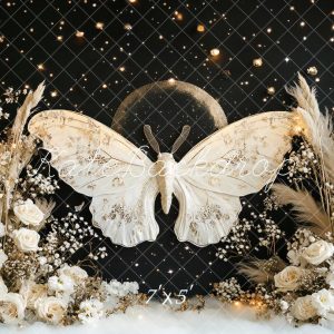 Kate Bohème Papillon de nuit Lune Fleurs Toile de fond conçu par Ashley Paul